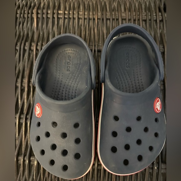 Kids Crocs - Picture 2 of 5